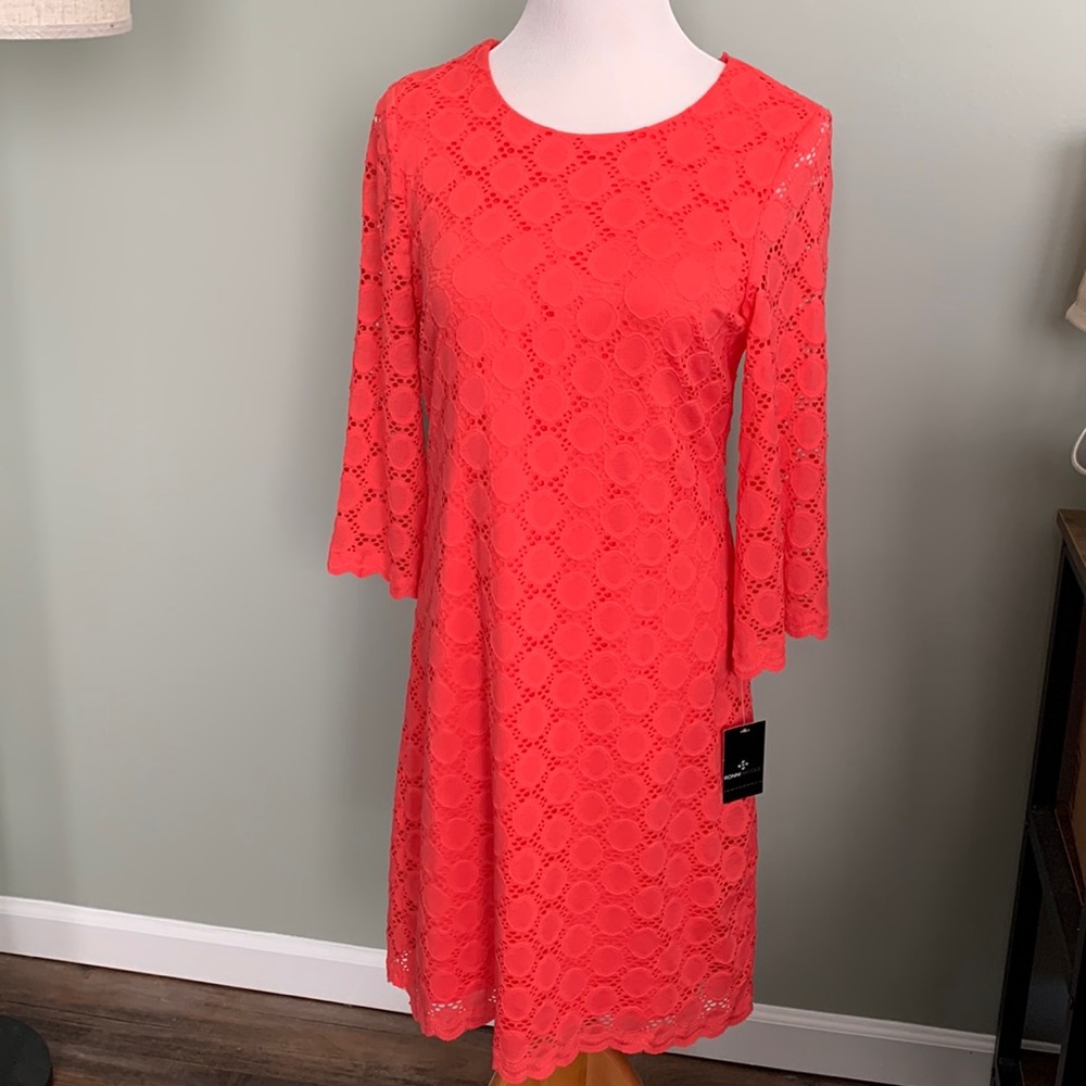 NWT Coral lace shift dress with 3/4 length sleeves size M